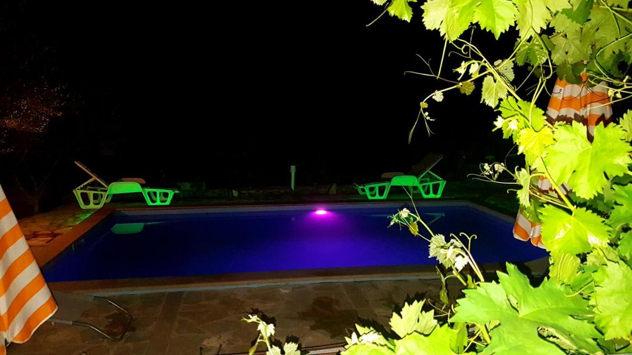 Apartman Vojaline Milna  Dış mekan fotoğraf