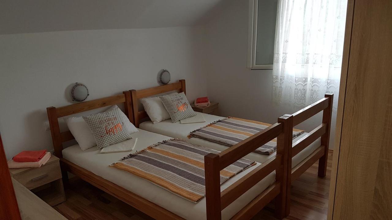 Apartman Vojaline Milna  Dış mekan fotoğraf