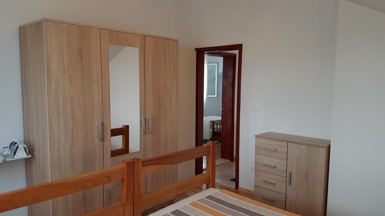 Apartman Vojaline Milna  Dış mekan fotoğraf